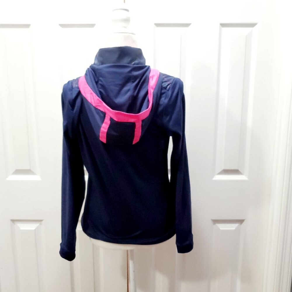 KJUS Retention Chechessee Creek Club Jacket 40/L-Large Golf Activewear Hoodie - Picture 3 of 12